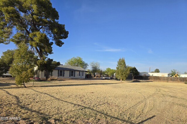 1055 S 4th St, Coolidge, AZ 85128 - view of yard with fence
