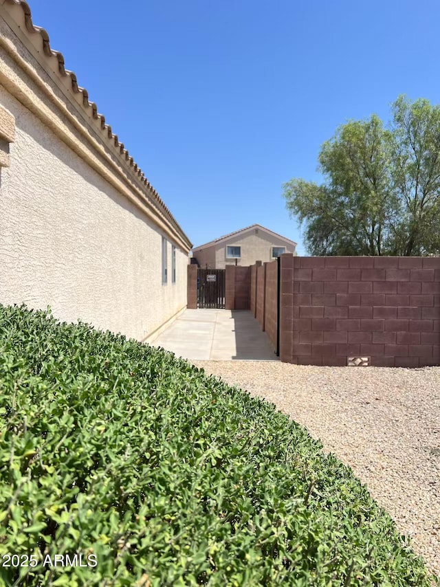 8507 W Pioneer St, Tolleson, AZ 85353 - view of yard featuring a patio area