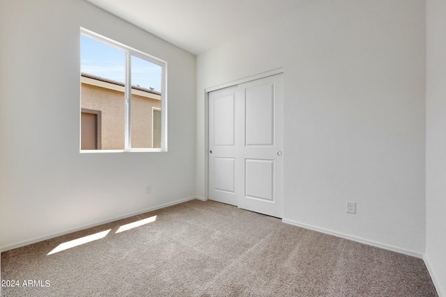 empty room with carpet