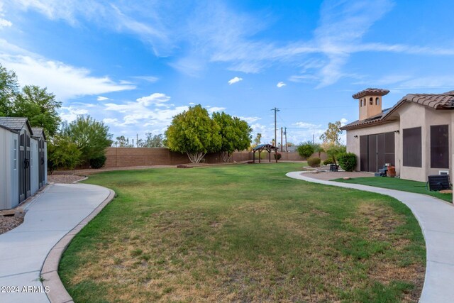 view of yard featuring central AC unit