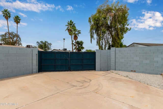 1416 W Highland St, Chandler, AZ 85224 - view of gate