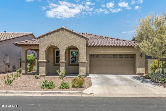 view of front of house featuring a garage