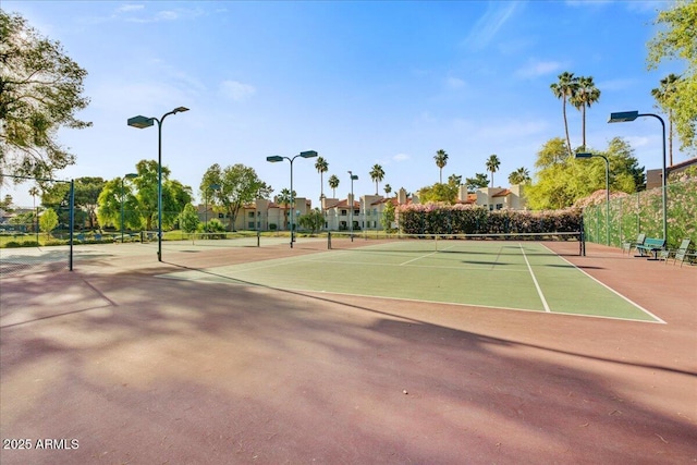 9450 N 94th Pl Unit 106, Scottsdale, AZ 85258 - view of tennis court with community basketball court