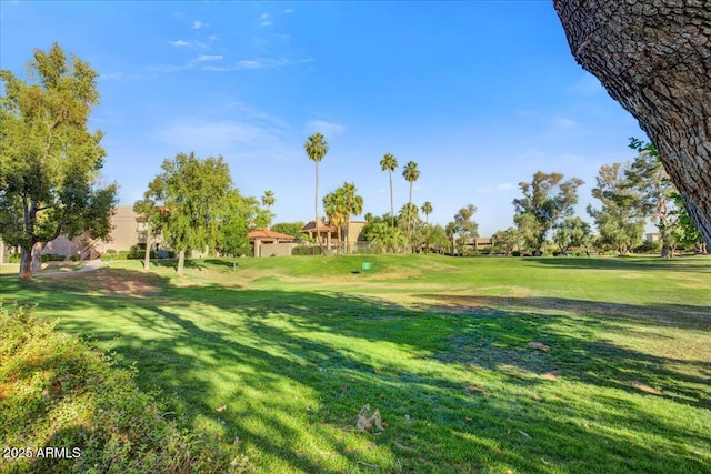 9450 N 94th Pl Unit 106, Scottsdale, AZ 85258 - surrounding community featuring a yard