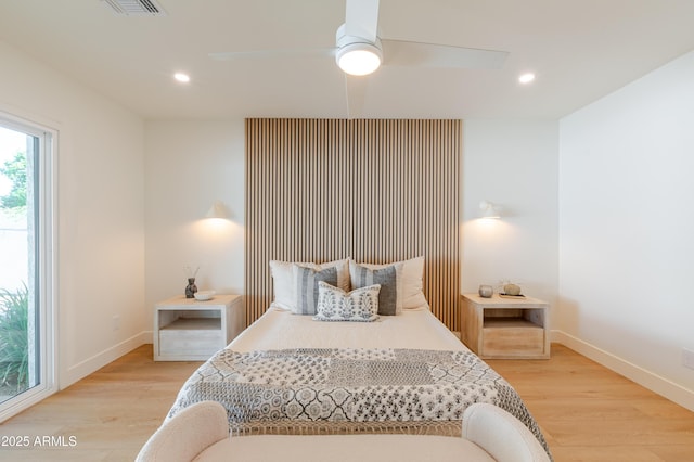 7127 N 79th St, Scottsdale, AZ 85258 - bedroom with light wood-style floors, baseboards, recessed lighting, and ceiling fan