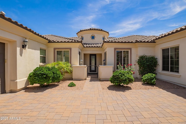 2457 E Melrose St, Mesa, AZ 85213 - view of patio with a gate