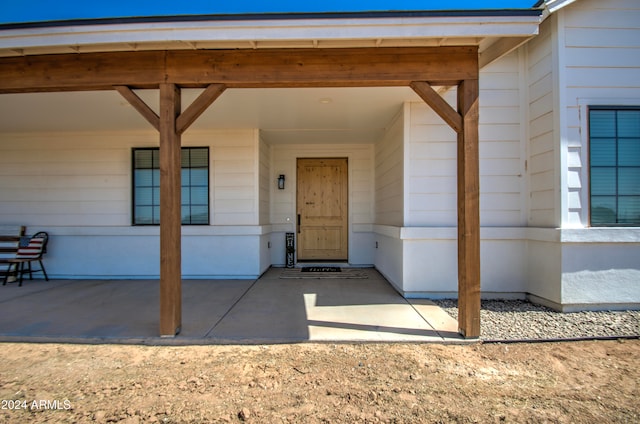 view of entrance to property