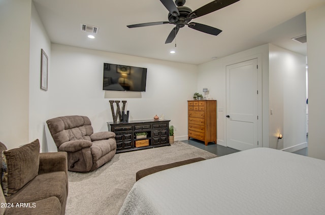 bedroom with ceiling fan and carpet