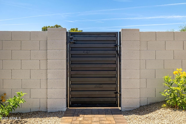 13601 N 50th Pl, Scottsdale, AZ 85254 - view of gate