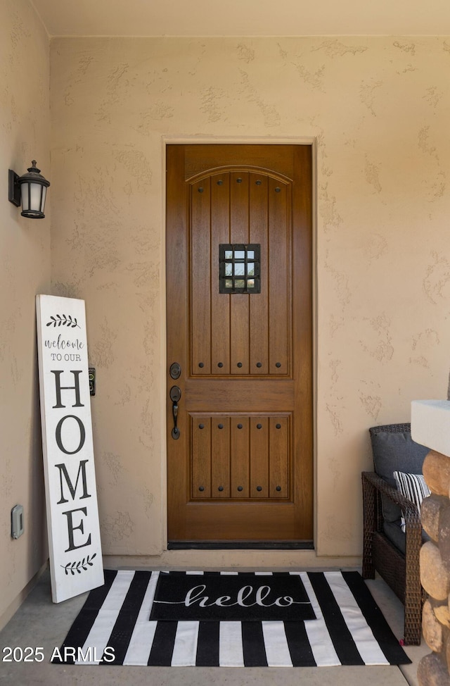 4341 E Evelyn St, Gilbert, AZ 85295 - doorway to property with stucco siding