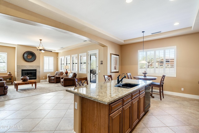 4126 S Last Chance Trl, Gold Canyon, AZ 85118 - kitchen featuring a sink, a raised ceiling, baseboards, light tile patterned floors, and recessed lighting