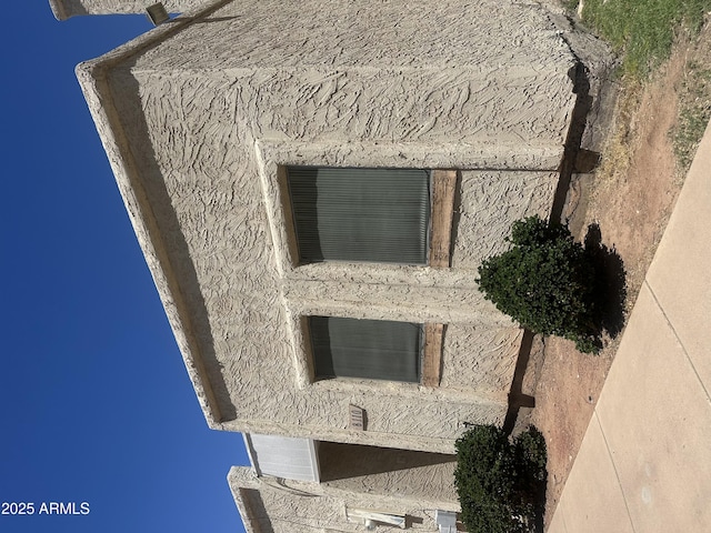 8110 N 31st Dr, Phoenix, AZ 85051 - exterior view of stucco siding