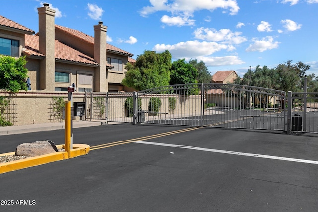 gate featuring fence