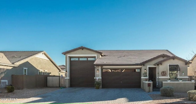 view of front facade featuring a garage