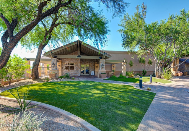 view of front of house featuring a front yard