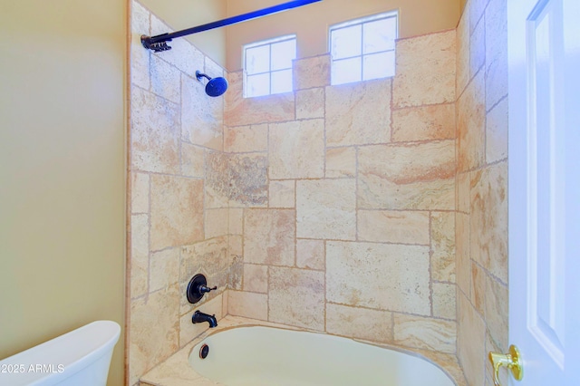 1470 W Bartlett Way, Chandler, AZ 85248 - bathroom with toilet and bathing tub / shower combination