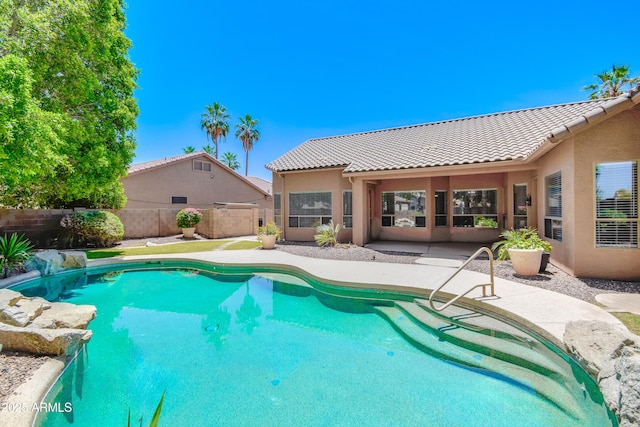 1470 W Bartlett Way, Chandler, AZ 85248 - view of pool with a patio area