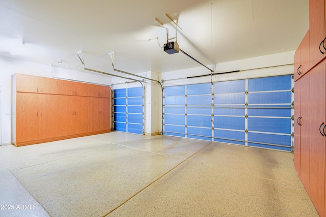 1470 W Bartlett Way, Chandler, AZ 85248 - garage with a garage door opener