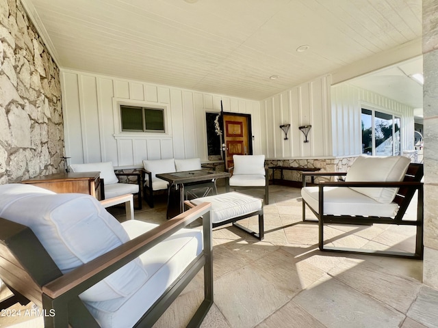 view of patio / terrace featuring an outdoor hangout area