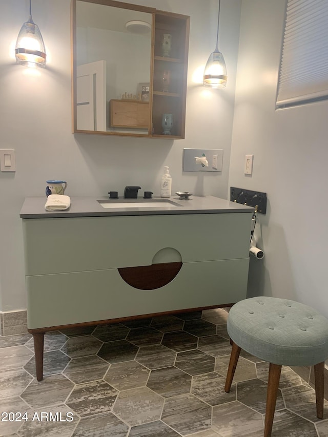 bathroom featuring sink