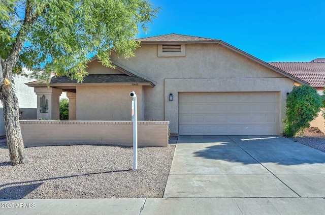 view of front facade with a garage