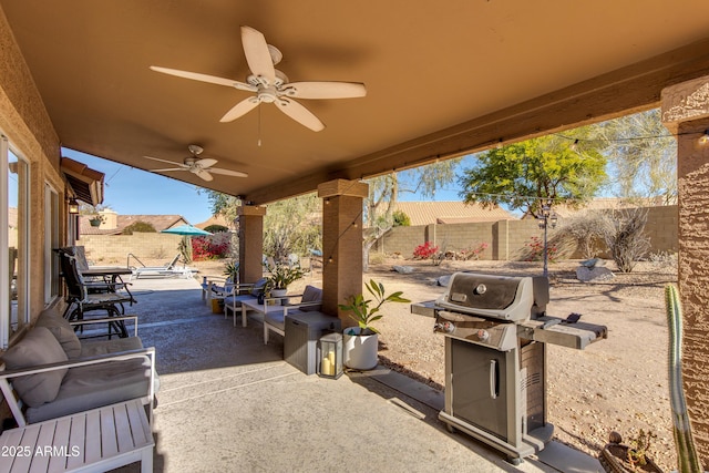 view of patio with a grill, ceiling fan, and a fenced backyard