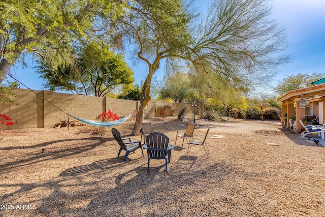 view of yard featuring a fenced backyard