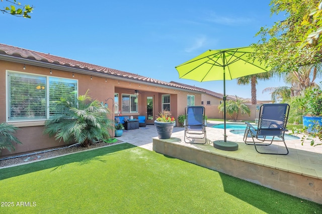 exterior space featuring fence