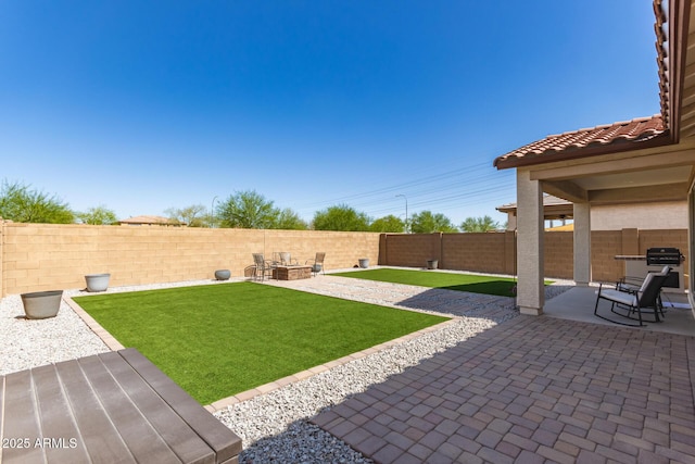 3415 S 75th Dr, Phoenix, AZ 85043 - view of yard with a patio