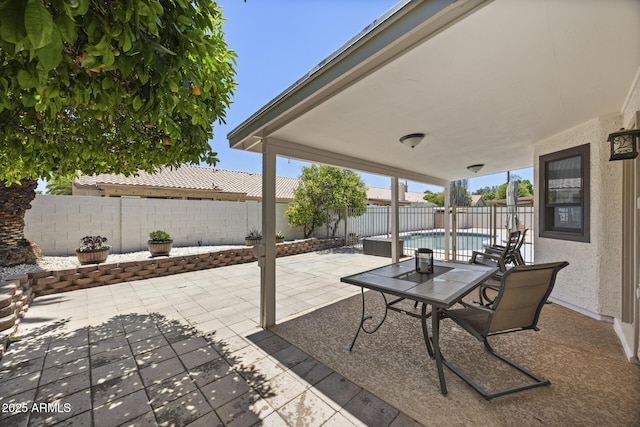 843 E Vera Ln, Tempe, AZ 85284 - view of patio / terrace featuring a fenced backyard