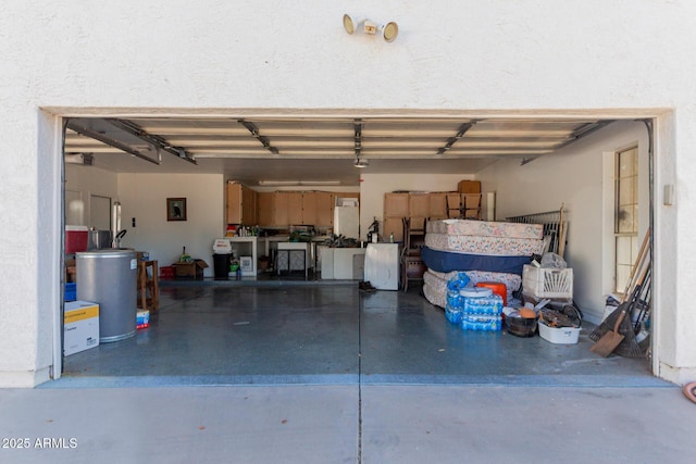 5237 N 106th Ave, Glendale, AZ 85307 - view of garage