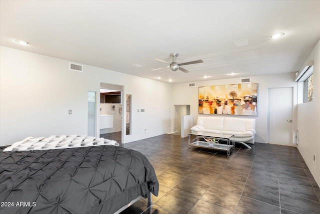 bedroom with ceiling fan