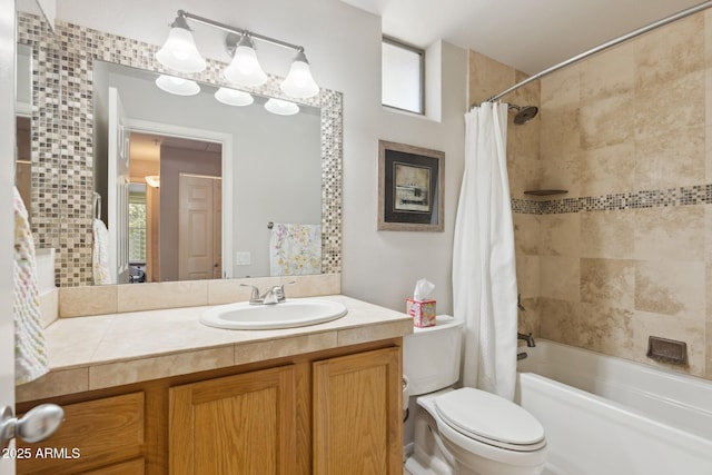 20100 N 78th Pl Unit 2193, Scottsdale, AZ 85255 - full bath featuring shower / tub combo with curtain, vanity, and plenty of natural light