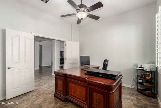 office area featuring ceiling fan