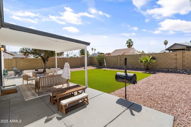 19039 N 47th Ave, Glendale, AZ 85308 - view of patio with outdoor lounge area and a fenced backyard