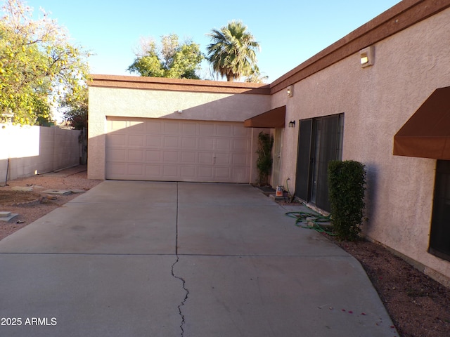 5323 W N Ln, Glendale, AZ 85302 - garage with concrete driveway