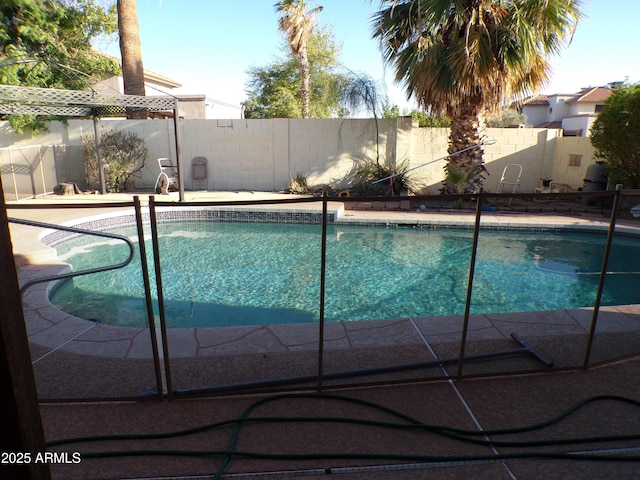 5323 W N Ln, Glendale, AZ 85302 - view of pool featuring a fenced backyard
