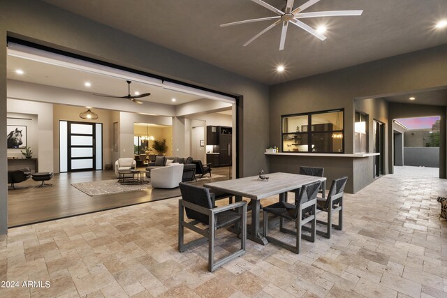 dining room with ceiling fan