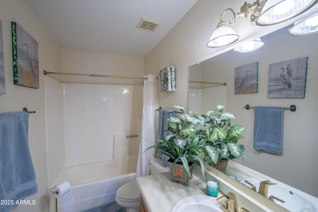 17810 N 34th Pl, Phoenix, AZ 85032 - bathroom with shower / bath combination with curtain and vanity