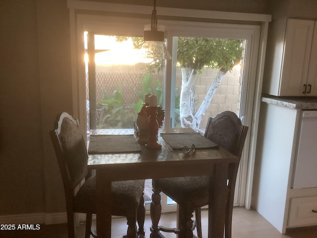 1036 E Wagon Wheel Dr, Phoenix, AZ 85020 - view of dining room