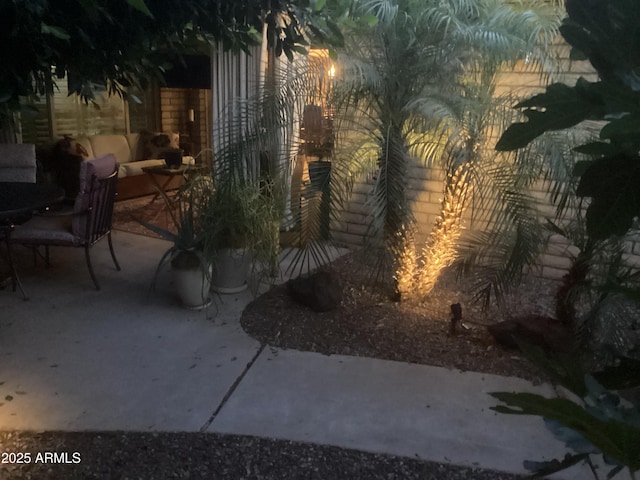 1036 E Wagon Wheel Dr, Phoenix, AZ 85020 - view of patio / terrace