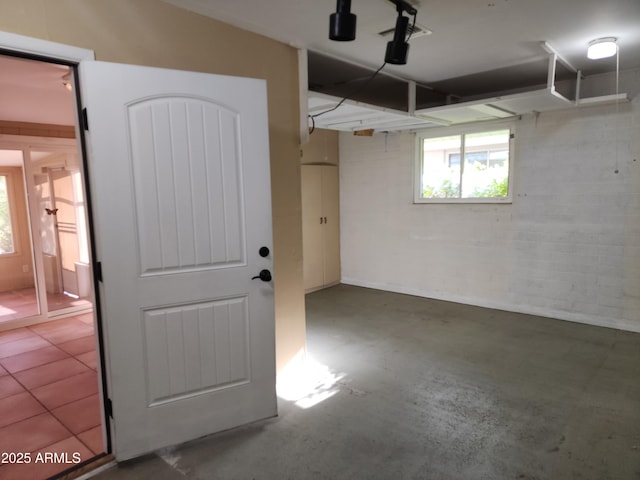 9939 W Ironwood Dr, Sun City, AZ 85351 - view of garage