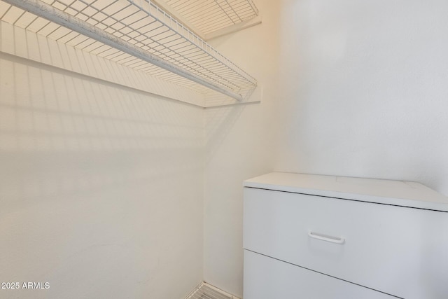15608 N 57th Dr, Glendale, AZ 85306 - view of spacious closet