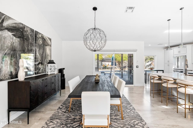 dining room featuring visible vents, recessed lighting, and an inviting chandelier