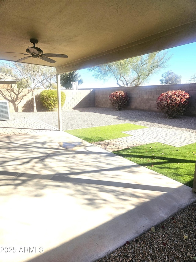 view of patio / terrace featuring ceiling fan