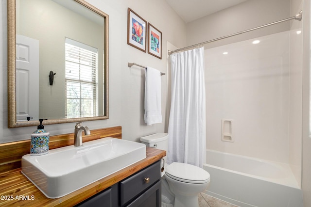 2030 W Whisper Rock Trl, Phoenix, AZ 85085 - full bath with vanity and shower / bath combo