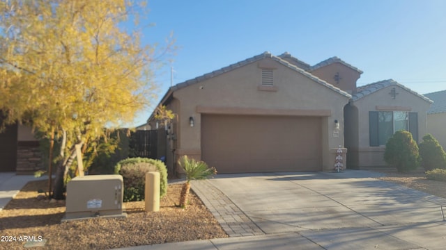 view of front facade featuring a garage