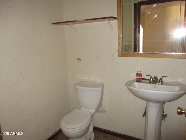 5716 E Desert Vista Trl, Cave Creek, AZ 85331 - bathroom featuring toilet and baseboards