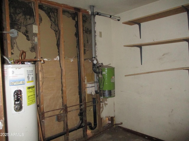 5716 E Desert Vista Trl, Cave Creek, AZ 85331 - utilities with water heater