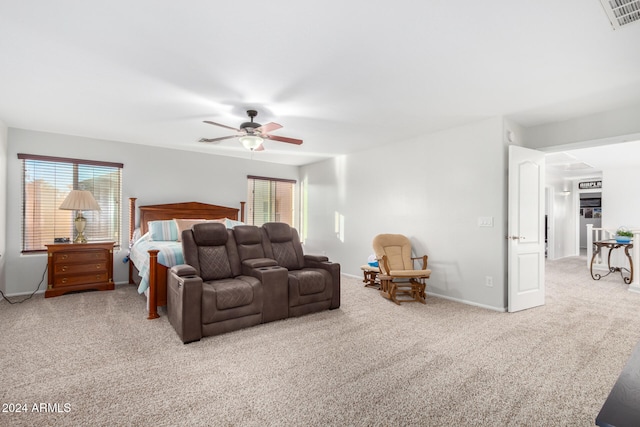 bedroom with ceiling fan